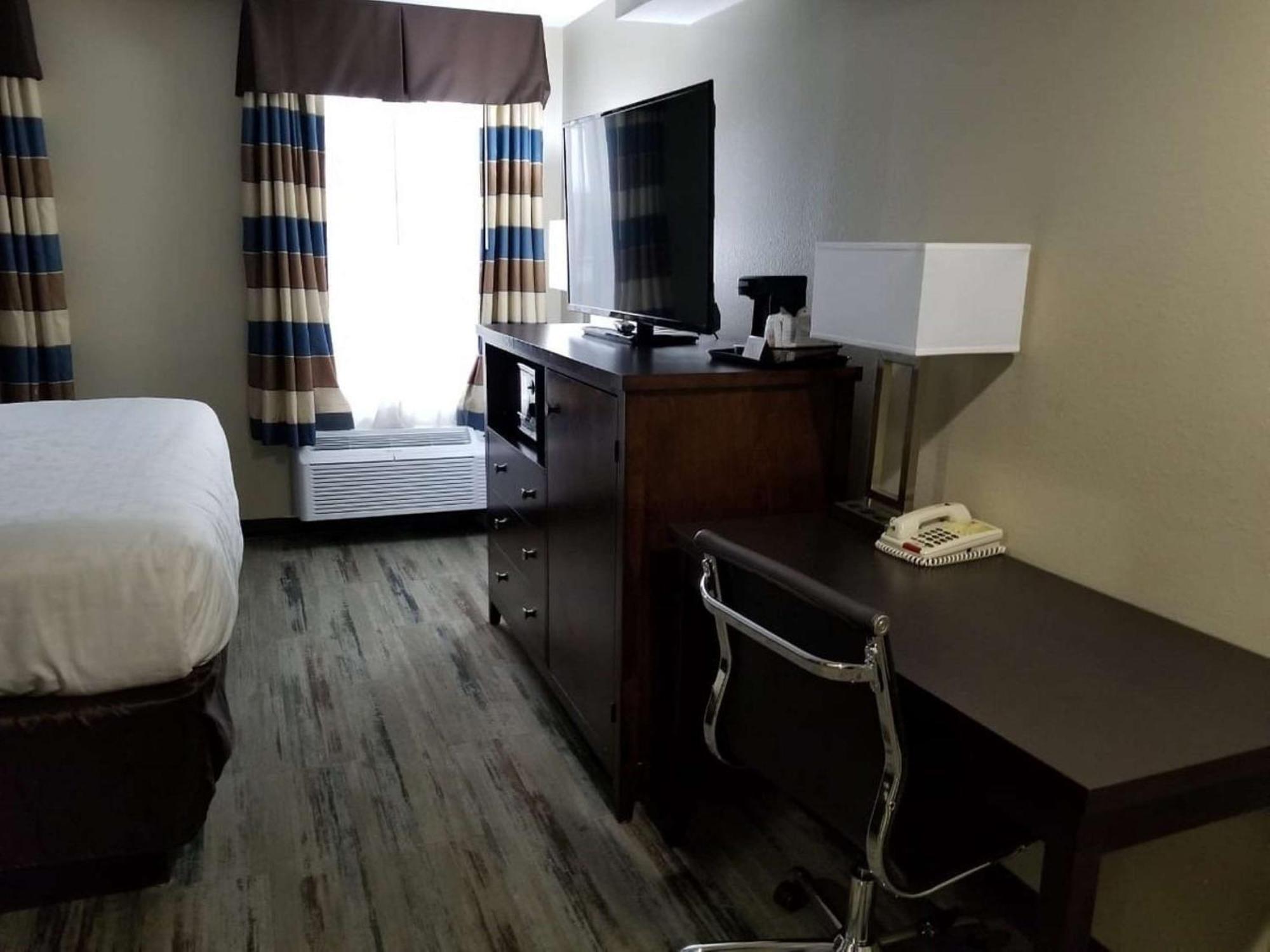 Surestay Plus By Best Western Corydon Exterior photo
